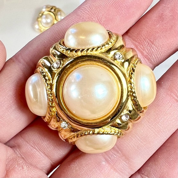 Givenchy Couture Large Pearl & Crystal Clip-On Earrings - Picture 2 of 7